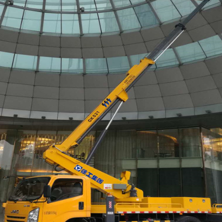 福田附近高空作业车租赁｜安全设备租赁｜高空安装|工程定制化方案｜亿立达设备租赁